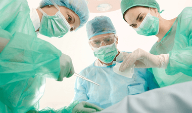 Opération pour l'arthrose du genou